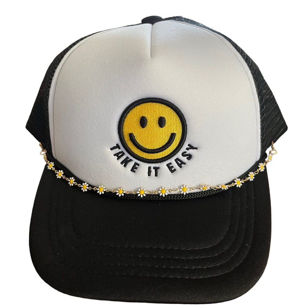 C.C. Smiley Face Trucker Hat Women‎ OS Black White NEW Daisy Chain Take It Easy